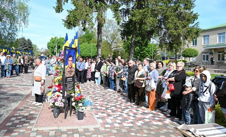 Пам’ять крізь покоління: у Кагарлику вшанували Героїв Війни за Незалежність та Другої світової