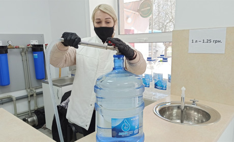 В Барі відкрилась точка продажу питної води: очищена і корисна вода за доступною ціною