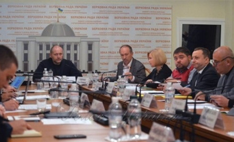 «Херсонщина скочується в неофеодалізм»: Борислав Береза ​​після засідання ТСК у Херсоні