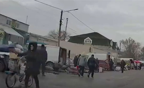 Чи подобається вам Путін? Як у Новій Каховці колаборанти проводять опитування