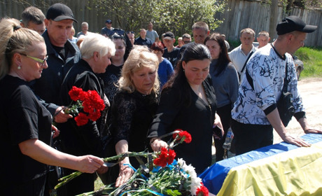 Після місяців невідомості до Шостки на щиті повертається Сергій Компанець