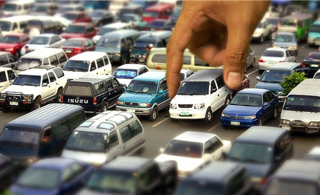 Пільгове розмитнення авто: допомога волонтерам чи спекулянтам?