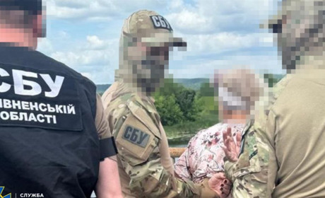 Розвідка на велосипеді: на співпраці з ворогом викрили колишню медсестру з Сумщини