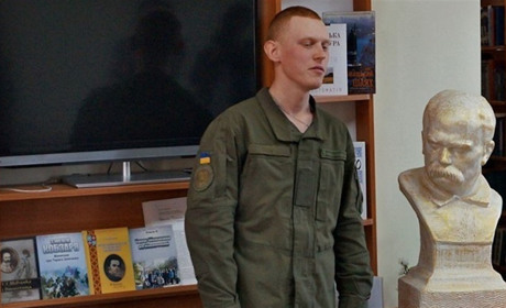 Як  нацгвардіці з Калинівки читали вірші Шевченка