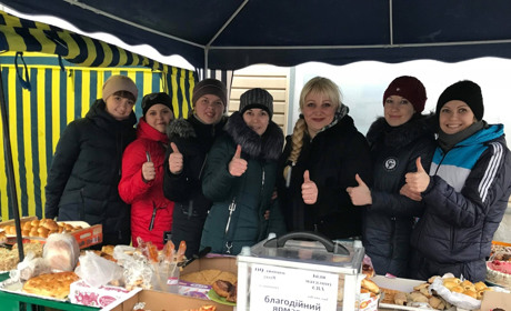 У Петропавлівці відбувся благодійний ярмарок: допоможемо Герману одужати