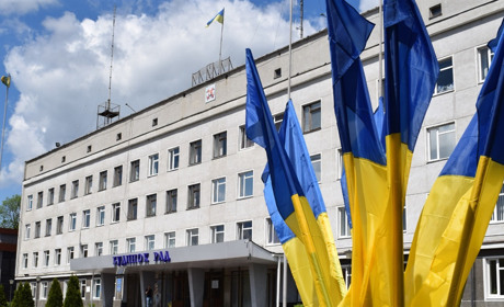 На виконкомі затвердять тариф на платні послуги комунальної стоматології: порядок денний засідання