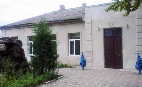 Чому абоненти Інфоксу хочуть відмовитися від дешевої води та просять комунальників обслуговувати їх