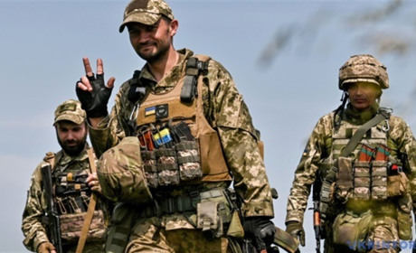 Військових, які воюють із 2022 року, почнуть поступово повертати додому