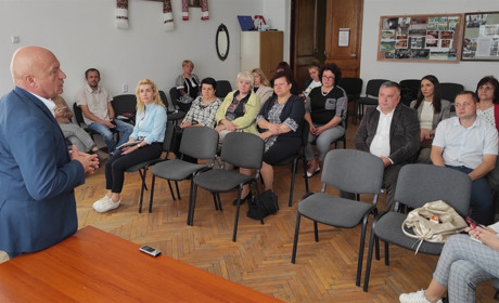 У Народному домі розпочав роботу Консультативно-координаційний центр для внутрішньо переміщених осіб