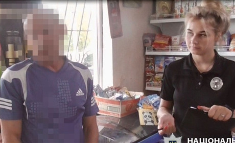 У Великому Дальнику у магазині чоловік вдарив в шию заточкою з лезом іншого відвідувача