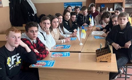 Політична освіта: два ліцеї Біляївки беруть участь у Всеукраїнській грі "Ми законотворці". Яка суть