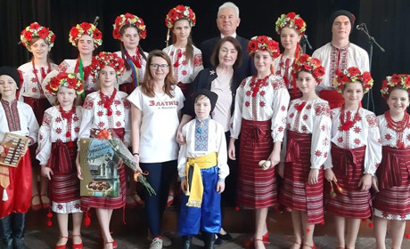Харківські пригоди театру пісні «Златиця»