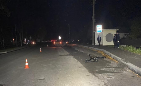 У Тростянці водій збив 15-річного пішохода: хлопця госпіталізували