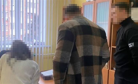 У Полтаві лікарку підозрюють у видачі фіктивних довідок для ухилення від служби