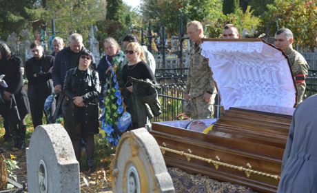 У Переяславі поховали захисника з Маріуполя Віталія Пасечніка, йому було 28 років