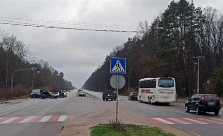 ДТП за участі жителя Звягельщини під Житомиром: п’ятеро травмованих, серед яких однорічна дитина