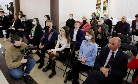 Кращі студенти отримали нагороди і взяли участь у дискусії на тему розвитку Запорізької області