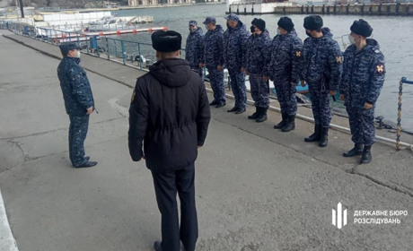 Допоміг ворогу захопити «Артек»: Експоліціянту з Криму оголосили про підозру