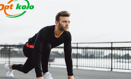 Як чоловічий одяг від виробника OPT KOLO оптом допомагає зберегти прибуток у «не сезон»?