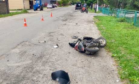 У Сарненському районі в аварії травмувався 12-річний хлопець на мопеді