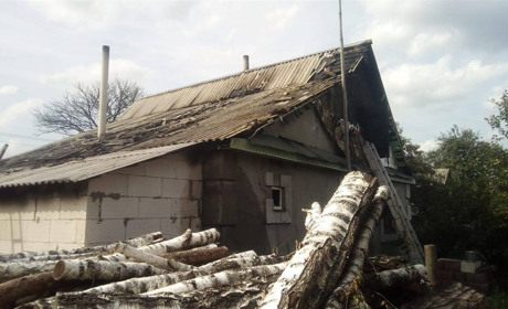 Врятували від згорання: сарненські пожежники ліквідували пожежу в будинку