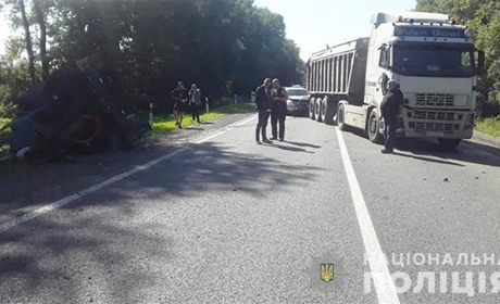 Поліція встановлює обставини двох ДТП на Кременеччині
