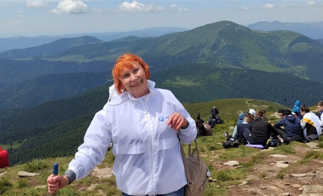 У 50 стала на гірські лижі, після 60 підкорила Говерлу, про шосткинку, яка не підкорюється рокам