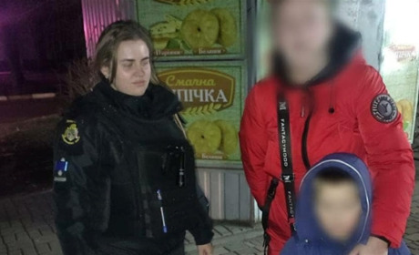 Поліцейські Нікополя оперативно розшукали в місті зниклого 6-річного хлопчика