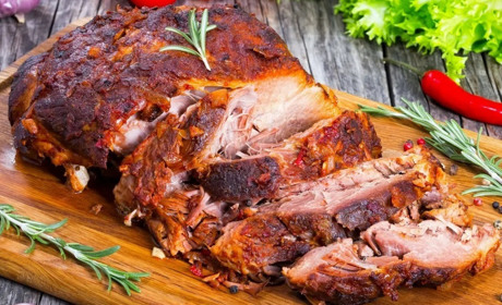 Рецепт дня: запечене м’ясо в цитрусовому маринаді