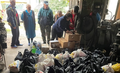 Виїхали з дому, але допомагають рідній Харківщині