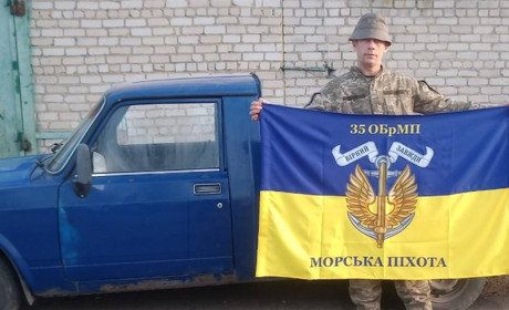 Сергій Зарванський з Любашівської громади: «Є в морських піхотинців чотирилапі талісмани…»
