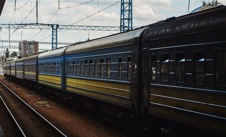 На скільки здорожують залізничні квитки з Херсона: порівнюємо ціни лютого та березня