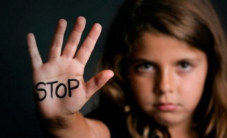 Жителя Кіровоградщини засуджено за розпусні дії щодо дітей та зберігання заборонених матеріалів