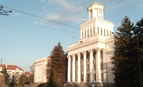 Столицю України можуть перенести в Нову Каховку