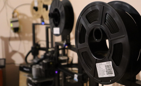 Волонтерам вкрай потрібен філамент для 3D-друку. Друкують те, про що не можна писати у фейсбуці