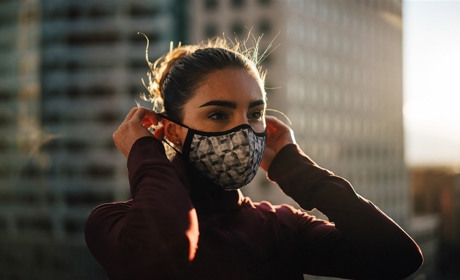 ЗНО у масках і з дистанцією 