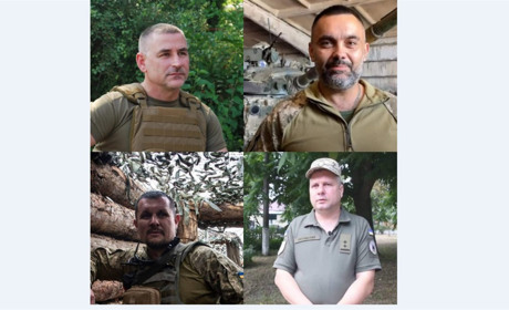 21 вересня звання «Почесний громадянин міста Чернігова» присвоєно чотирьом головним оборонцям міста