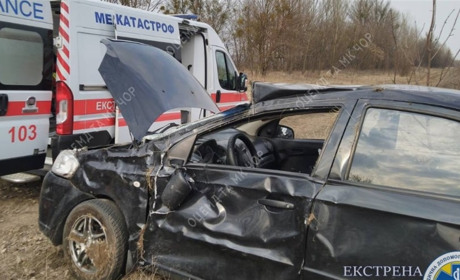 На Смілянщині сталася аварія: автомобіль злетів у кювет