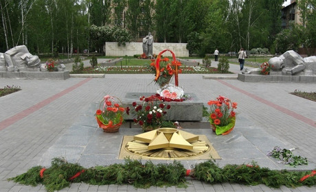 «Вечный огонь» на Братском кладбище гореть не будет – но будет светиться