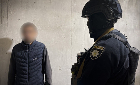 Вбив, сховав тіло та викрав авто: поліція Сумщини розшукала і затримала підозрюваного