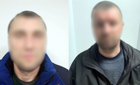 Поліцейські оперативно затримали зловмисників, які обікрали магазин у Ніжинському районі