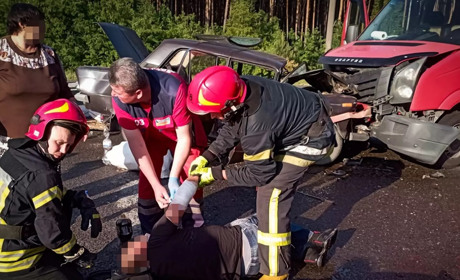 На Шепетівщині внаслідок ДТП двоє людей травмовано