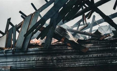 Ворожий БпЛА поцілив у будинок, де були діти: на Шосткинщині поранено бабусю та двох онуків