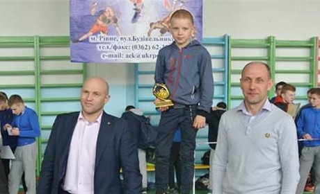 На міжнародному турнірі з греко-римської боротьби наймолодшим був 10-річний борець з Володимиреччини