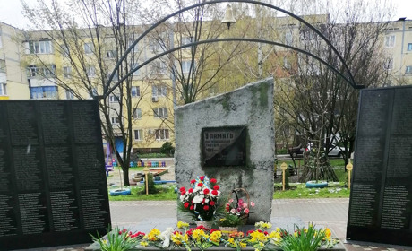 У Переяславі висадили алею дерев на честь 35 сіл, постраждалих від Чорнобиля