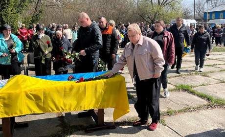 Шосткинщина провела в останню путь прикордонника Ігоря Меліоранського