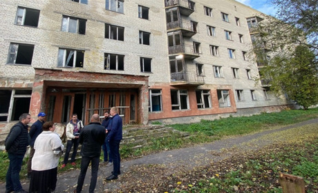 У місті Угнів планують реконструювати гуртожиток для проживання вимушених переселенців