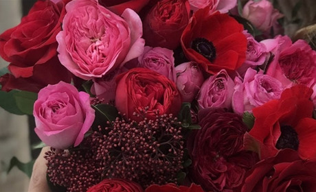 Доставки букетов в Доброполье. Приятный сервис от интернет-магазина цветов