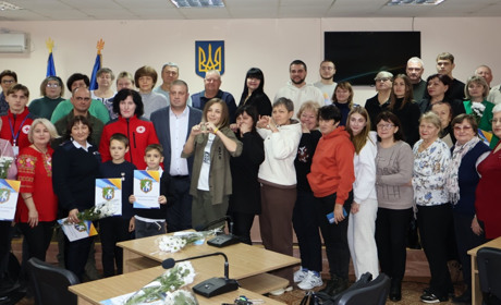 В Южноукраїнську привітали волонтерів з міжнародним святом. Фоторепортаж