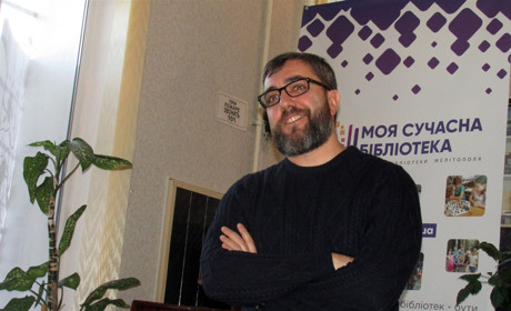 Алексей Петров свою книгу о войне презентовал в Мелитополе: здесь были и герои произведения